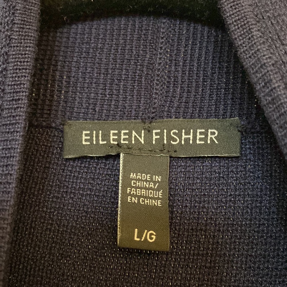 Cardigan. - Picture 2 of 4